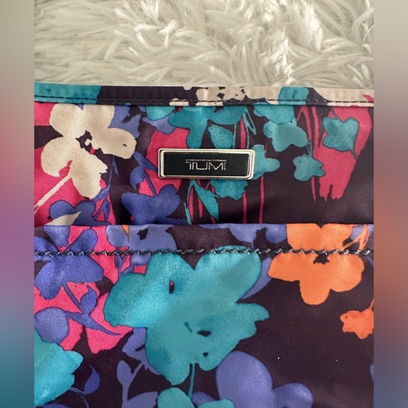 TUMI Floral Nylon Messenger Crossbody Bag - Picture 3 of 12